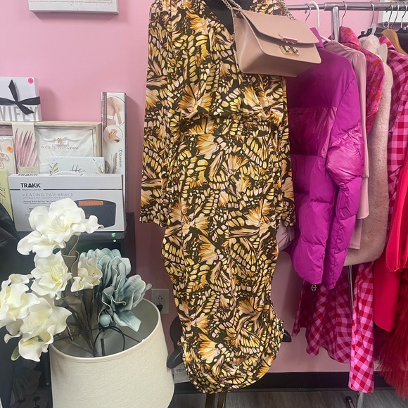 NWT RIVER ISLAND 🏝 RUCHE DRESS - Picture 8 of 11